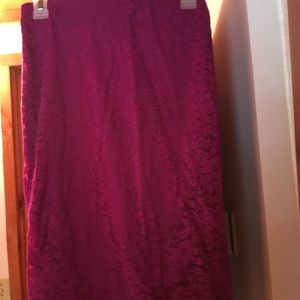 NWOT Lacey knee-length burgundy pencil skirt